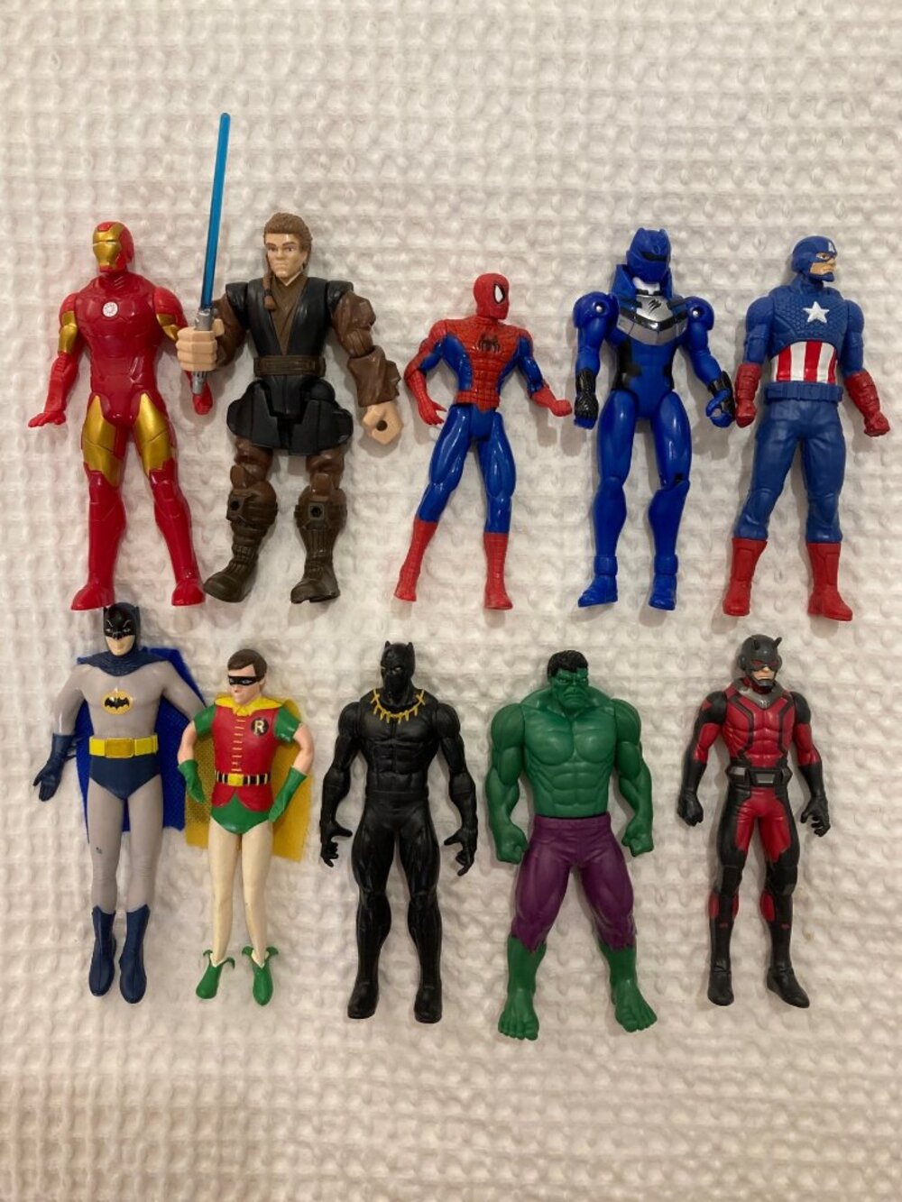 Action Figure Lot of 10 Mini Marvel Spider-Man Batman Robin Star Wars Hulk